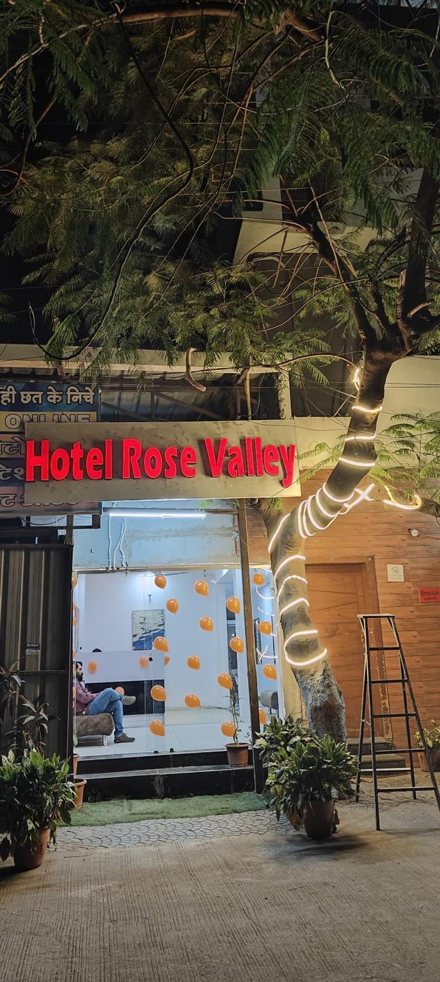 Hotel Rose Valley Indore Exterior foto